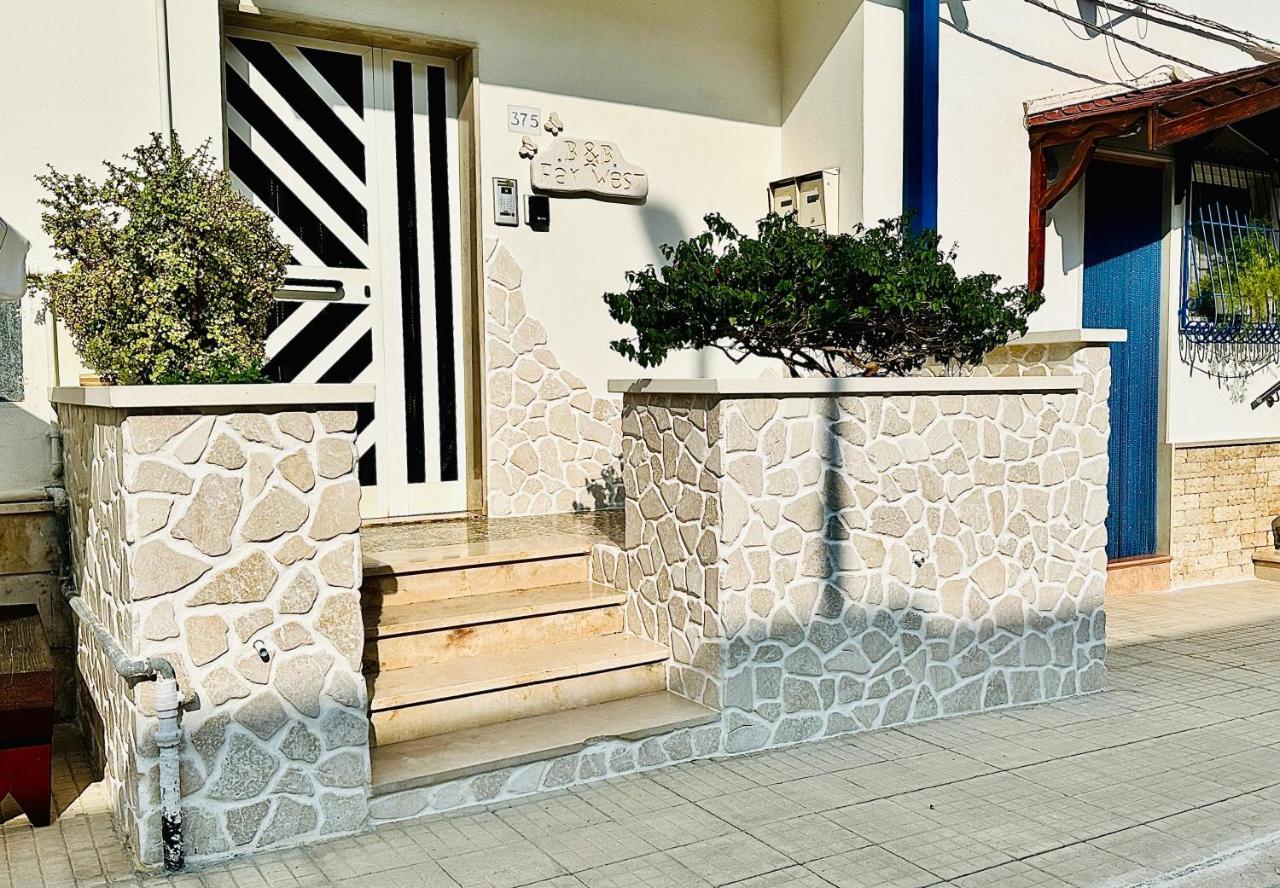Far West Hotel Ginosa Exterior photo